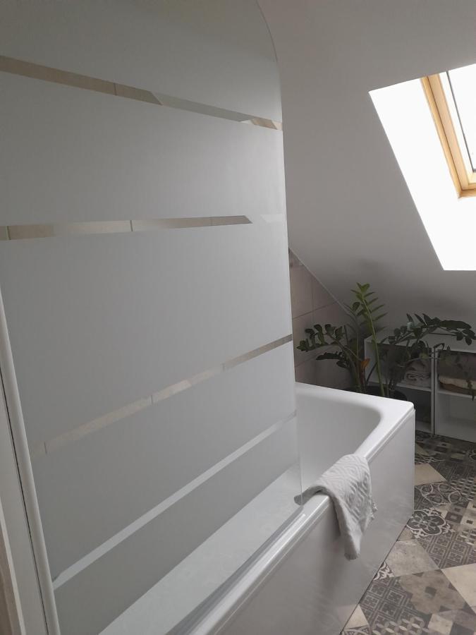 Chez Marie Et Hugo Apartman Crépy-en-Valois Kültér fotó